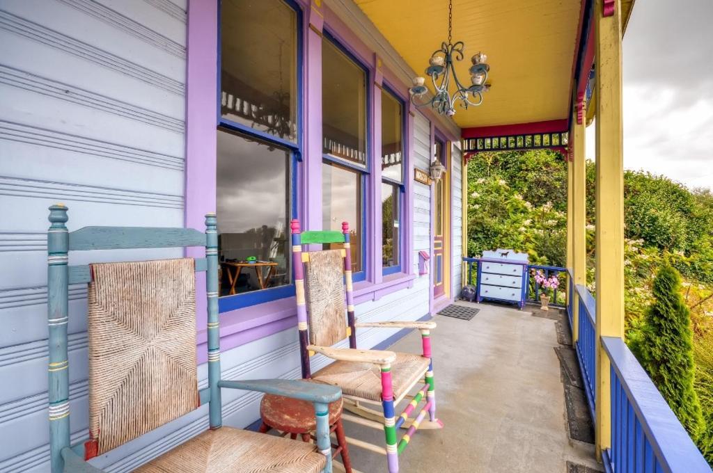 Astoria Painted Lady Historic Apt With River View! מראה חיצוני תמונה