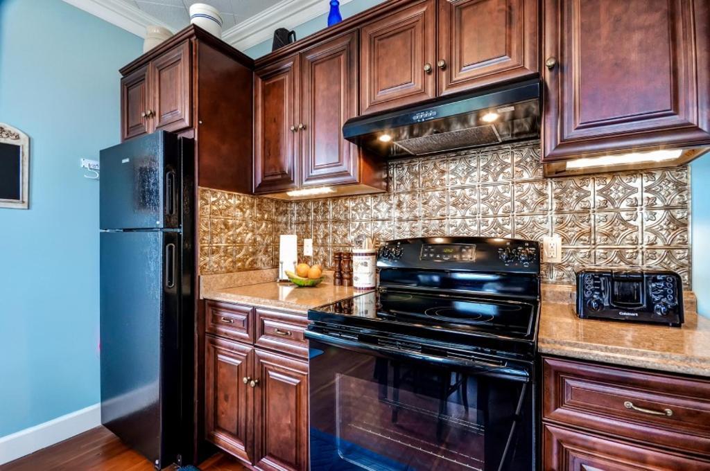 Astoria Painted Lady Historic Apt With River View! מראה חיצוני תמונה